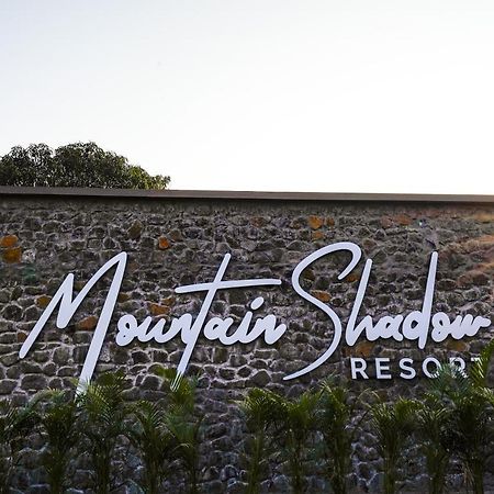 Mountain Shadow Resort Igatpuri Exteriör bild