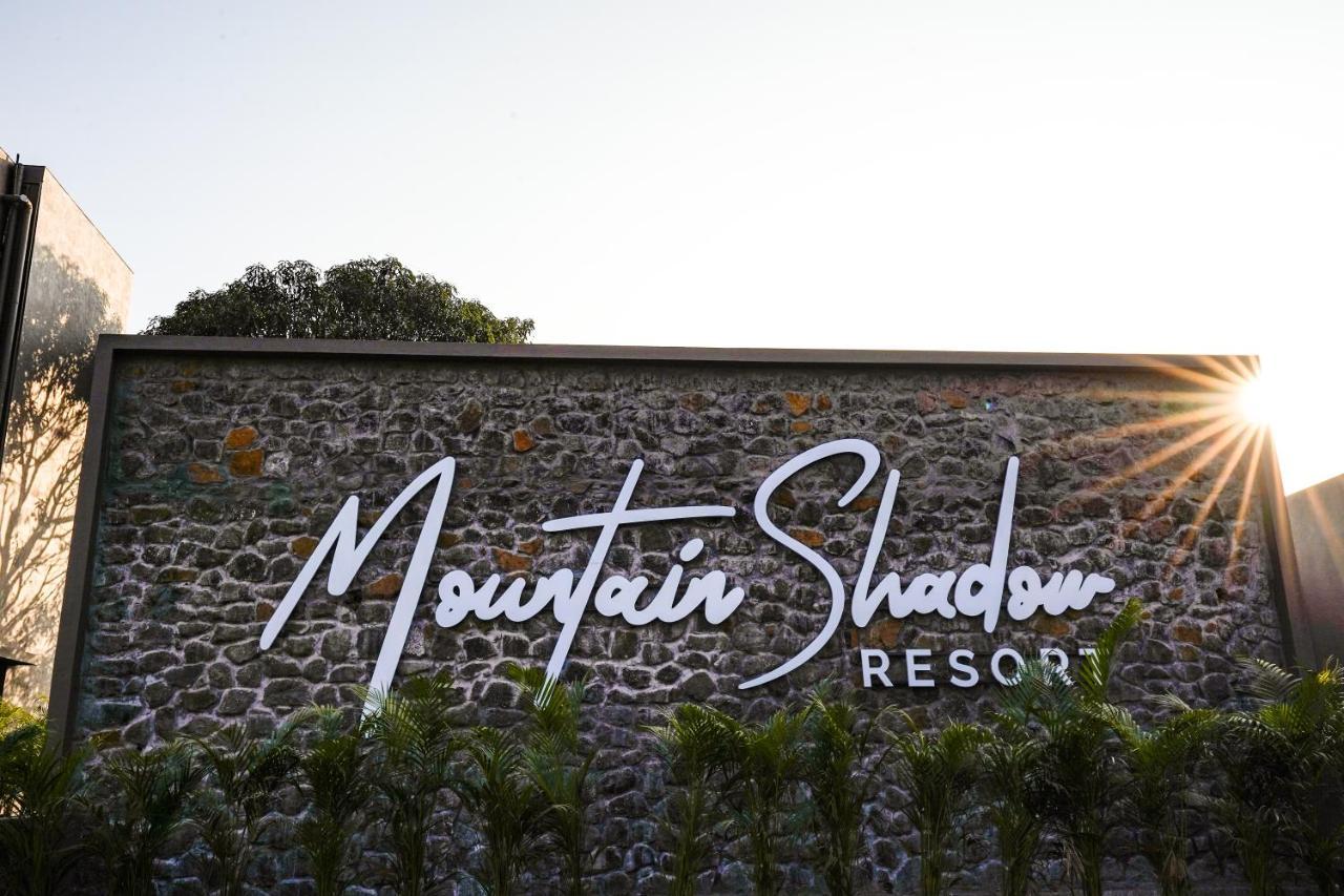 Mountain Shadow Resort Igatpuri Exteriör bild